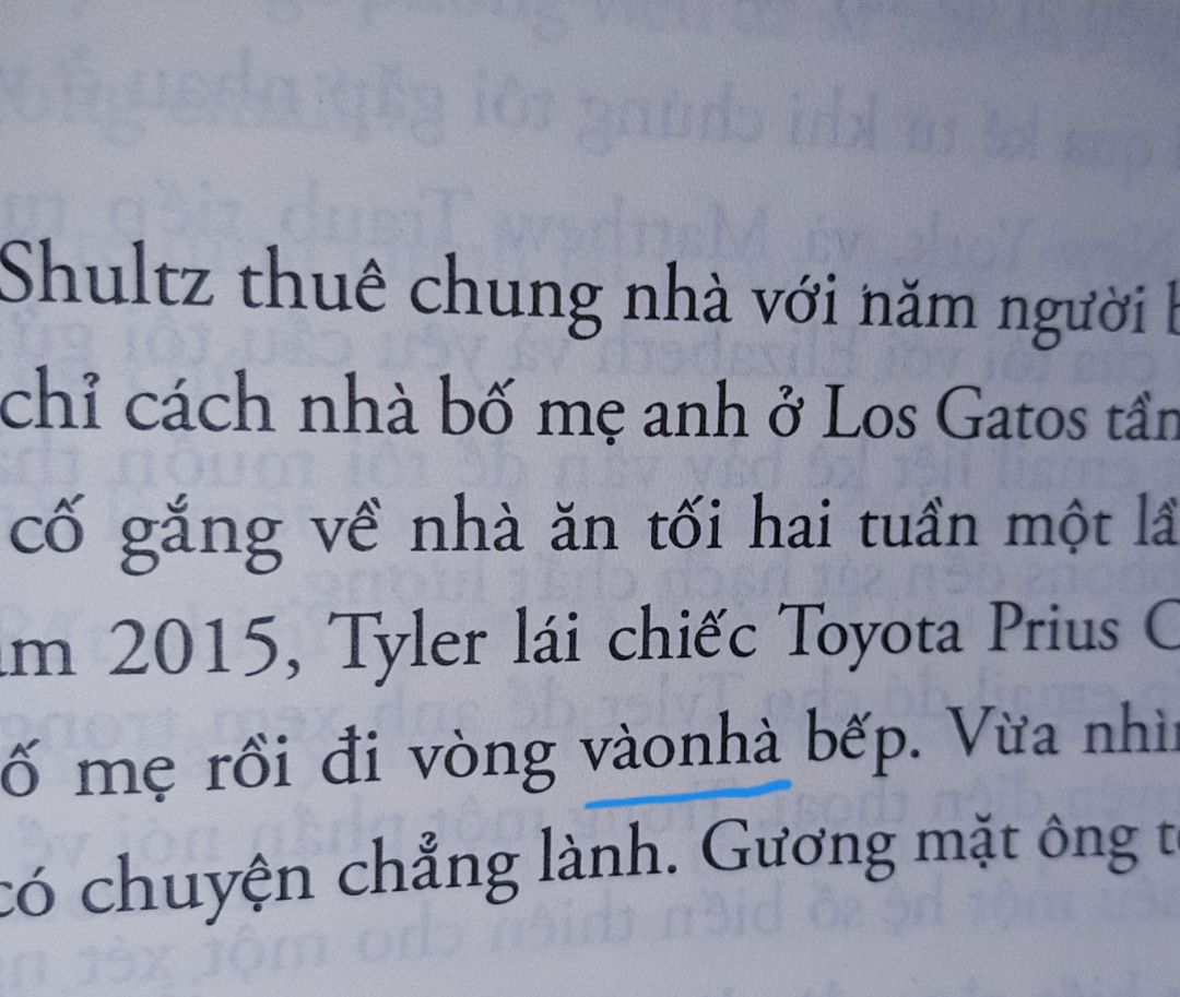 Mình chỉ đánh giá 4 sao thôi:
1. Tiki giao hàng nhanh. Sách hơi cũ và có dính một chút bụi.
2. Nội dung sách thì tuyệt nhưng lỗi in thuộc về nhà xuất bản. Một số trang in sai chính tả.
Mình khuyên nếu các bạn có khả năng đọc hiểu bằng tiếng anh thì nên mua bản gốc sẽ hay hơn nhiều.