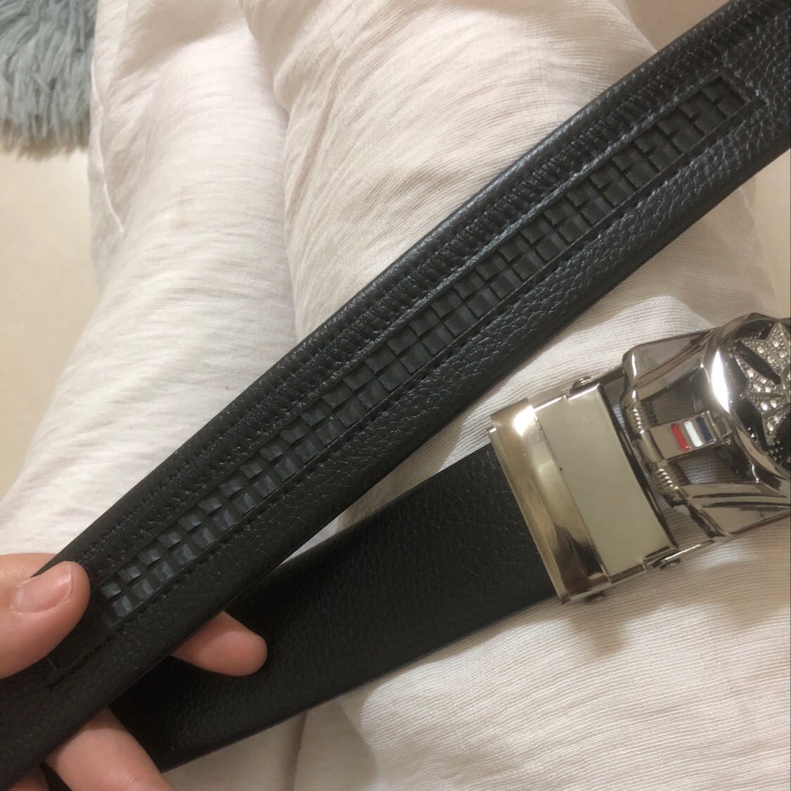 Đẹp, chất. Nhận hàng thấy ưng quá trên cả mong đợi. Chất liệu đúng quá ổn so với giá. Anh em nên mua nhé. Không có chỗ chê Đẹp, chất. Nhận hàng thấy ưng quá trên cả mong đợi. Chất liệu đúng quá ổn so với giá. Anh em nên mua nhé. Không có chỗ chê