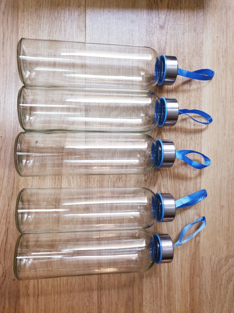 Rất hài lòng với sự chỉnh chu, cẩn thận của người đóng gói, người vận chuyển và người giao hàng. SP có nắp nhựa sẽ k bị gỉ sét, chai mua về vệ sinh nước sôi nóng k bị vỡ. Rất hài lòng và cảm ơn Tiki. ❤