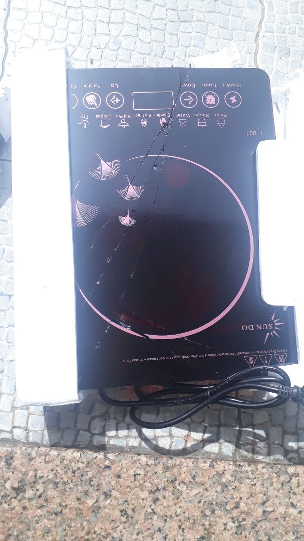 bêp bê roi bên vân chuyên lam bê hang