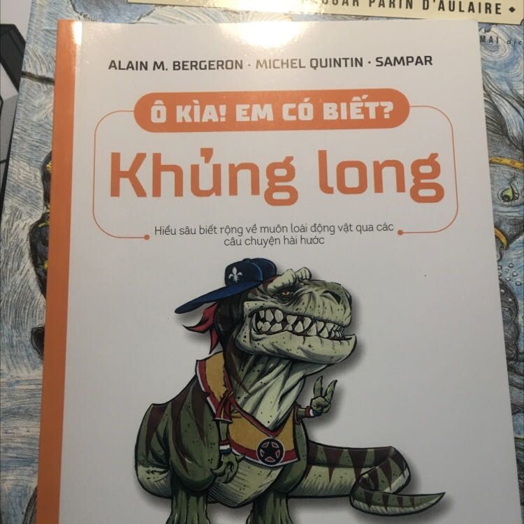 Chất lượng giấy và màu đẹp hơn nhiều so với giá tiền nha các bạn, mình săn sale quyển này dịp Dọn kho mỗi tội giao hàng lâu quá, qua cả Noel mà đặt từ hôm 16/12, thế là k tặng đúng dịp dc