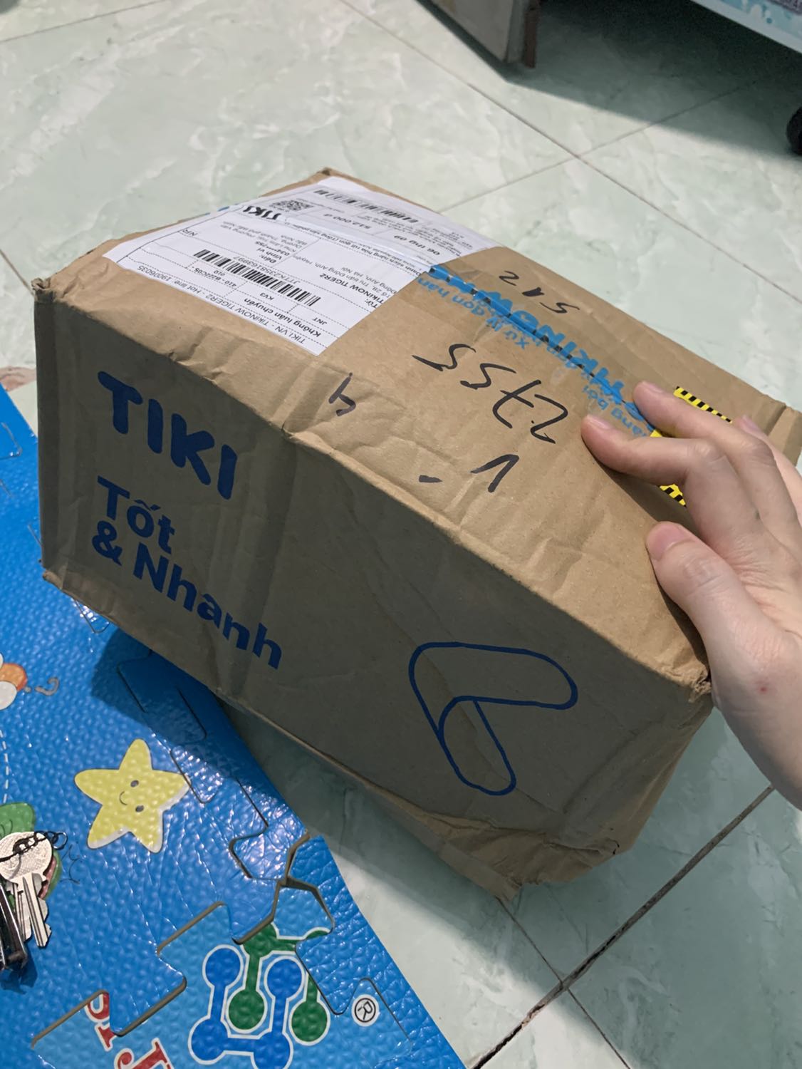 Đây là lần thứ 2 nhận hàng về bị móp méo hộp