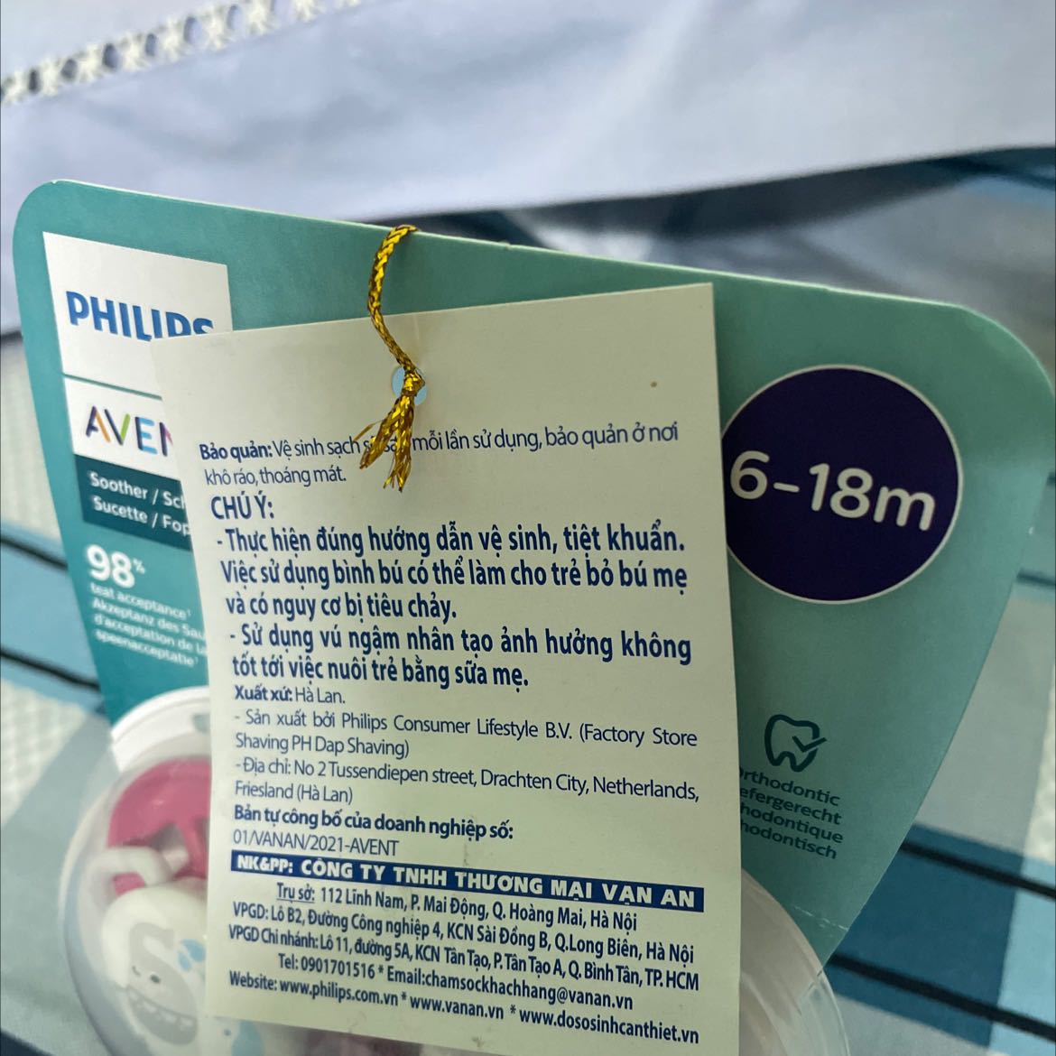 Sử dụng được trong lò vi sóng khử trùng
Màu không đẹp như bản 0 - 6m của philips nhưng kệ
Hộp tiki bị nát dù ghi hàng dễ vỡ
Nhưng hộp trong vẫn oki không bị hư móp