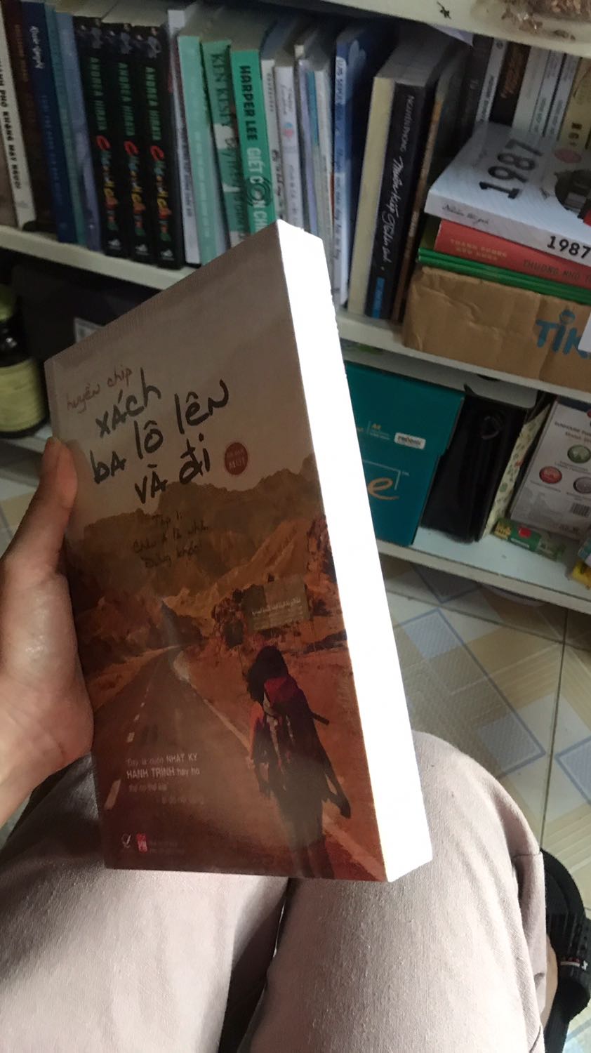 Giao hàng rất nhanh. Sách có màng co. Đã mua tặng 1 lần, lần này mua cho mình. Đây là một cuốn sách dù đứng trước nhiều đánh giá trái chiều thế nào cũng truyền cảm hứng!