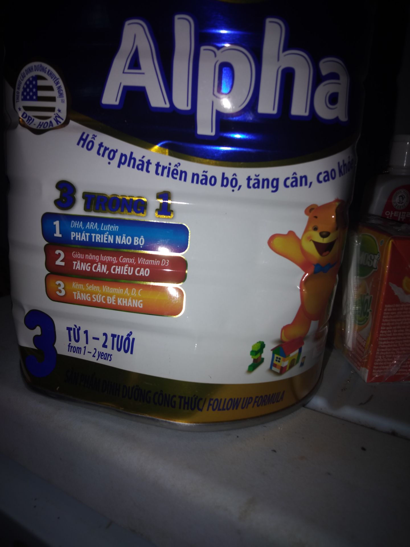 vì dịch nên phải giao trễ gần 2thag, nhưng mà đóng gói sơ sài ko bọc hộp sữa bị móp méo hết