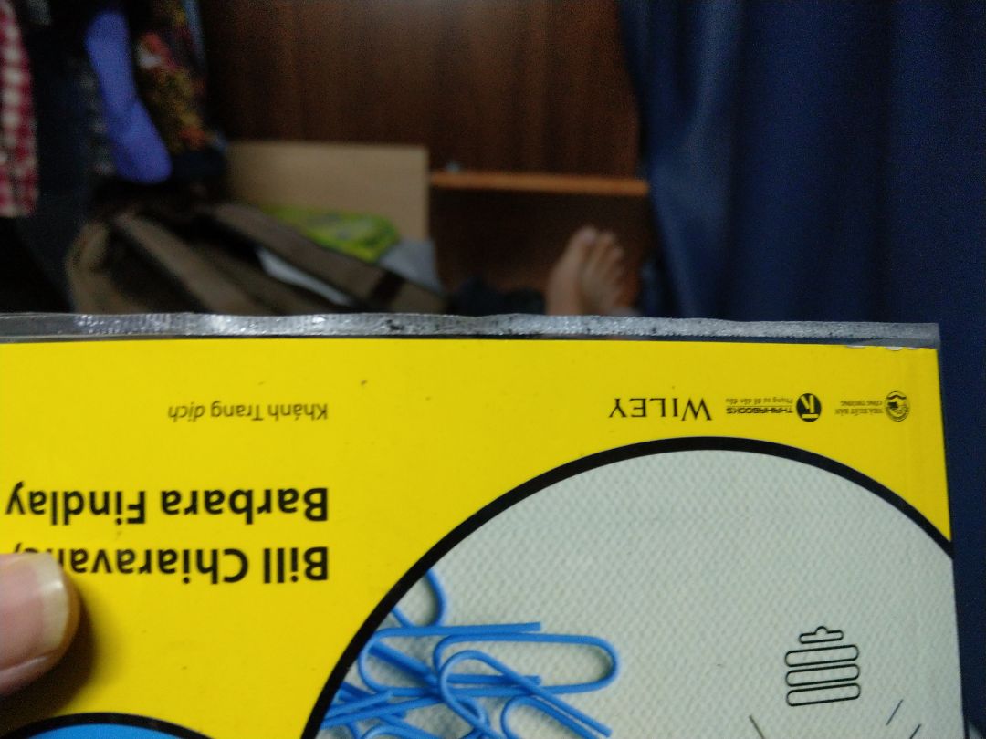 Mình mua 4 cuốn forr Dummies thì 4 cuốn bọc book care đều tệ.