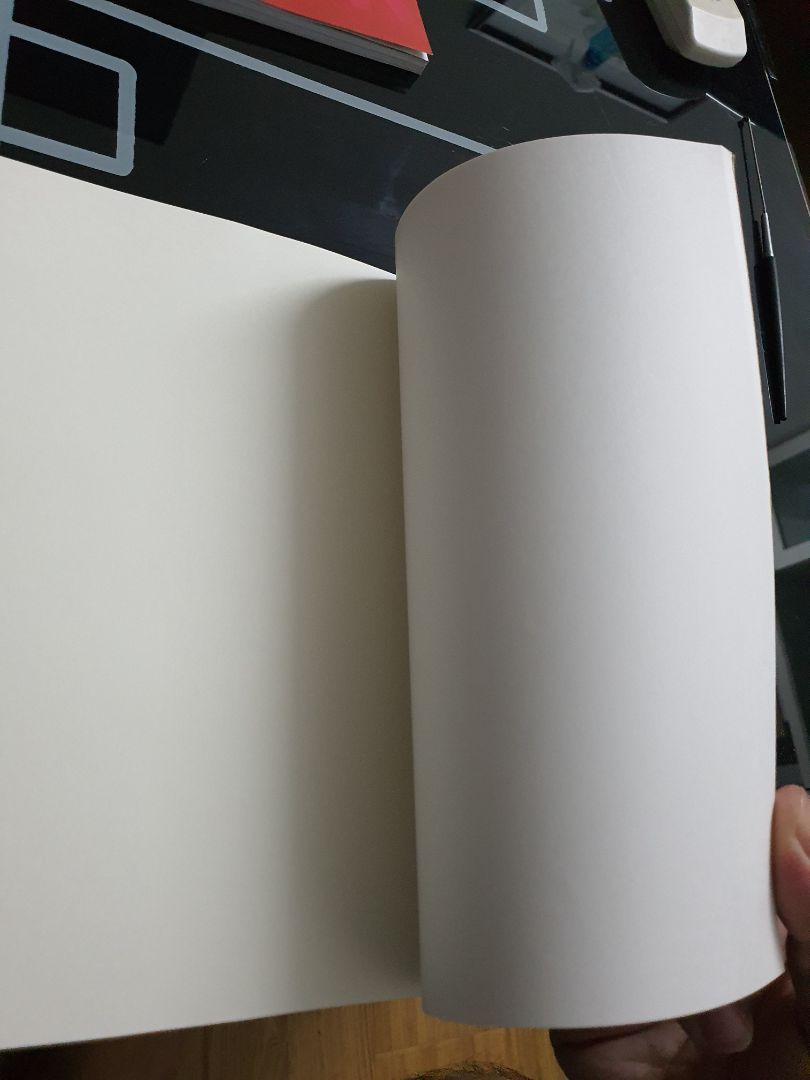 không hợp lý về giá. sách in kém chất lượng, nhiều trang không đọc được nội dung, khổ 144mmx206mm dày 75 trang. giá 83k. nói chung cảm giác mua bị hố. ở ngoài cầm tận tay sẽ không mua những sách thế này.