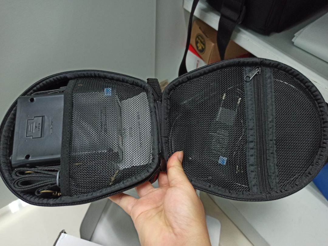 sản phẩm tốt. loa to và k bị ồn.bạn giao hàng thân thiện k kì thị f0