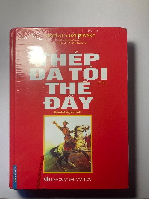 Sách đẹp nguyên seal nd thì chưa đọc nhưng nhìn chung là ổn gáy sách hơi móp nhẹ chắc do vận chuyển đủ số trang hình ảnh in hơi mờ chữ khá rõ cho 5 sao nhé