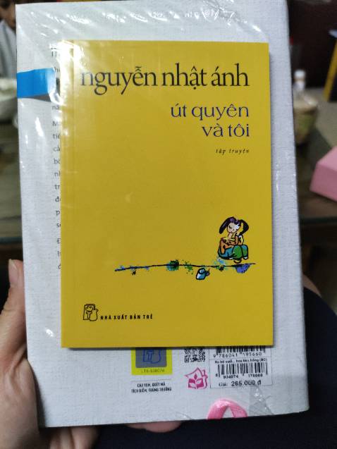 Sách bọc cẩn thận, chưa đọc nên chưa biết hay hay k, mà của tác giả Nguyễn Nhật Ánh chắc là hay rồi hen
