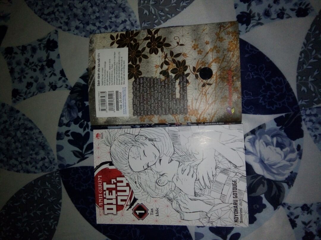 hàng về nhanh, đóng gói chắc chắn, có lót ly, tiếc là ko có màng co ( ko thấy màng co nên sợ rớt cái lót ly, hên là vẫn còn ), mình xuôi ko có poster ( 1 số người có, chắc mấy người đó best nhân phẩm cmnr ), sách hay, nên mua, nếu chưa xem kny anime thì nên đọc cái này trước mới xem anime vì anime làm hay hơn manga ( theo mình )