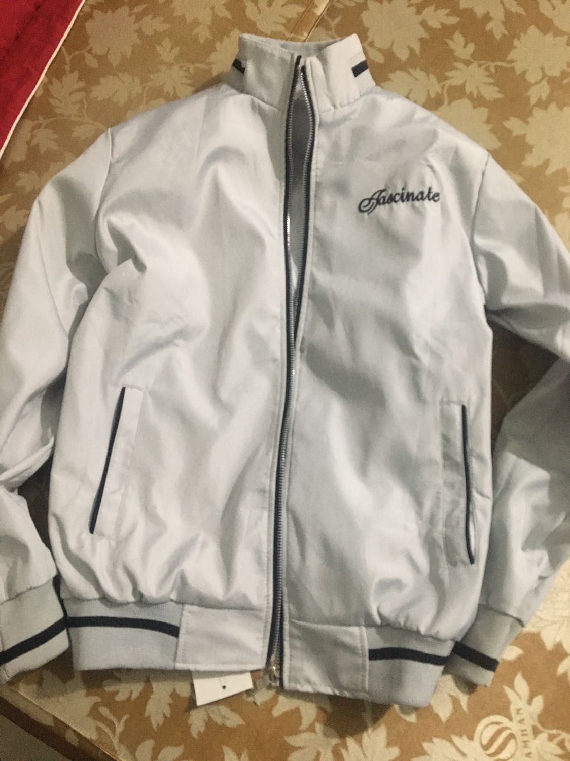 Áo qúa đẹp chất lượng tuyệt vời đúng size đúng mẫu như hình ảnh đường may sắc nét rẻ đẹp so với giá tiền mọi người nên mua của shop này,mình sẽ còn ủng hộ shop Áo qúa đẹp chất lượng tuyệt vời đúng size đúng mẫu như hình ảnh đường may sắc nét rẻ đẹp so với giá tiền mọi người nên mua của shop này,mình sẽ còn ủng hộ shop