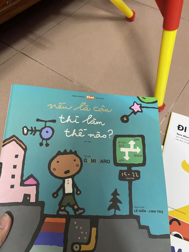 cuốn này mua thử cho con vì phương pháp sáng tạo này được các mẹ giới thiệu nhiều, thấy con tương tác rất tốt