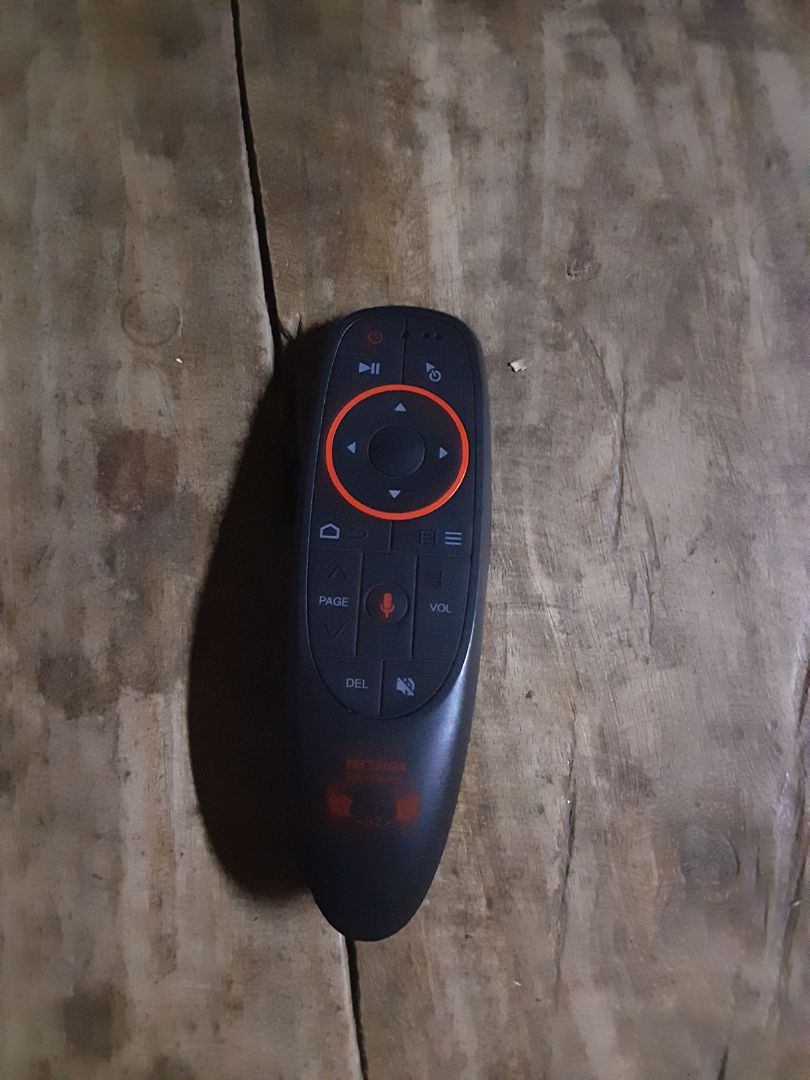 dùng được nhưng cảm ứng k được