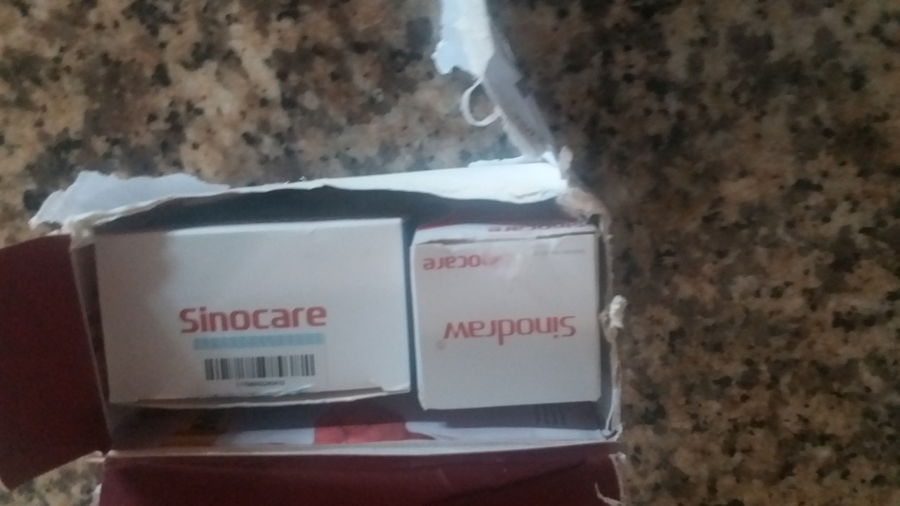 Nhận xét Tiki đợt này đặt hàng thất vọng, Đã giao hàng trễ mà đặt số lượng là 02  hôp 50 que thử và 02 miếng bọt rửa chén. Mà giao có 01 hộp 50 que thử đường huyết cho máy Sinocare Safe AQ UG + Tặng 50 kim chích máu và không giao miếng rửa chén bọt biển. Lại tính tiền không thiếu 1 căt. 
Thà không đăng bán thì thôi đã đăng thì phải bán như minh đăng chứ. Làm vậy ai còn lòng tin mà mua nữa.