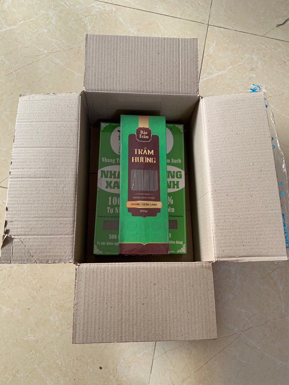 Mình đặt mua nhang này cùng nhang xanh để dùng thử. Hy vọng sẽ tốt vì nghe giới thiệu đây là nhang sạch, không gây hại cho người sử dụng