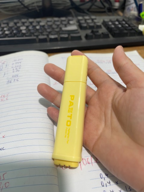 Mực mới nên cảm quan là ổn, nhưng màu ra vàng đậm chứ không phải vàng chanh sáng như mấy loại của TL
Cá nhân mình không thích màu này