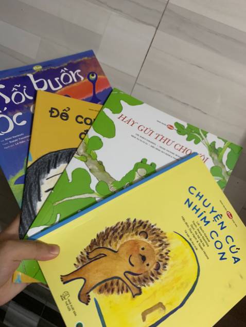Sop giao siwuw nhanh, Mình đánh giá cao sách bên này vì chất giấy cực kì tốt, cốt truyện phù hợp với các con. bé nhà mình thích lắm