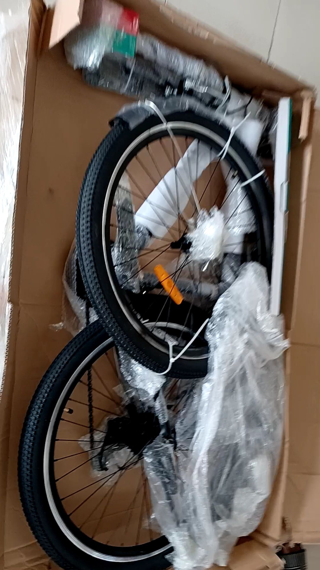 đóng gói cẩn thận, giao hàng nhanh. yên xe hơi cứng. ngồi đau mông đóng gói cẩn thận, giao hàng nhanh. yên xe hơi cứng. ngồi đau mông