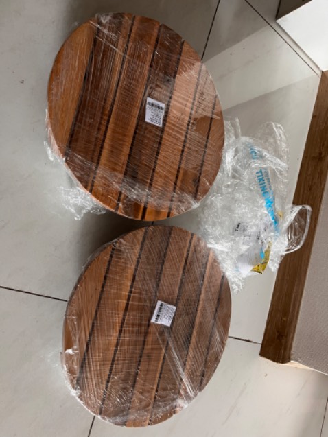 Tiki giao đế lót chậu cây rất nhanh. Để đúng kích thước đường kính 35cm theo yêu cầu, chất lượng rất tốt và dùng ngay cho chậu cây lớn.