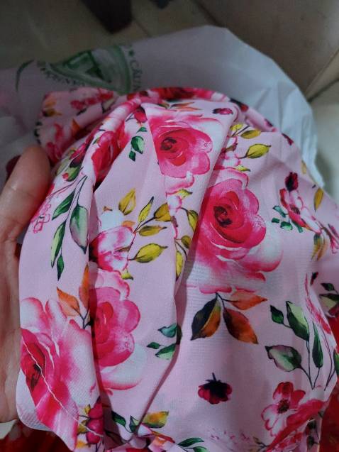 Chất vải ổn kiểu đẹp size chuẩn nhưng màu hồng may chỉ trắng nên trừ shop 1 sao Chất vải ổn kiểu đẹp size chuẩn nhưng màu hồng may chỉ trắng nên trừ shop 1 sao