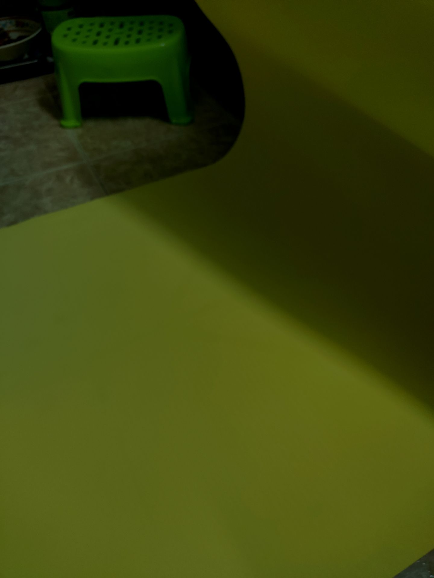 Đường định tuyến mờ quá. Thảm dày đúng 1cm.
Tiếc là không được chọn màu