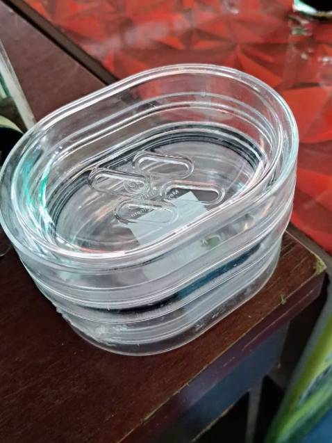 Thiết kế rất tiện dụng, hoàn thiện không chê vào đâu được. Đóng gói cẩn thận, giao nhanh. giao nhanh chưa tới 2 tiếng đã có. Hộp đựng đẹp, bền.