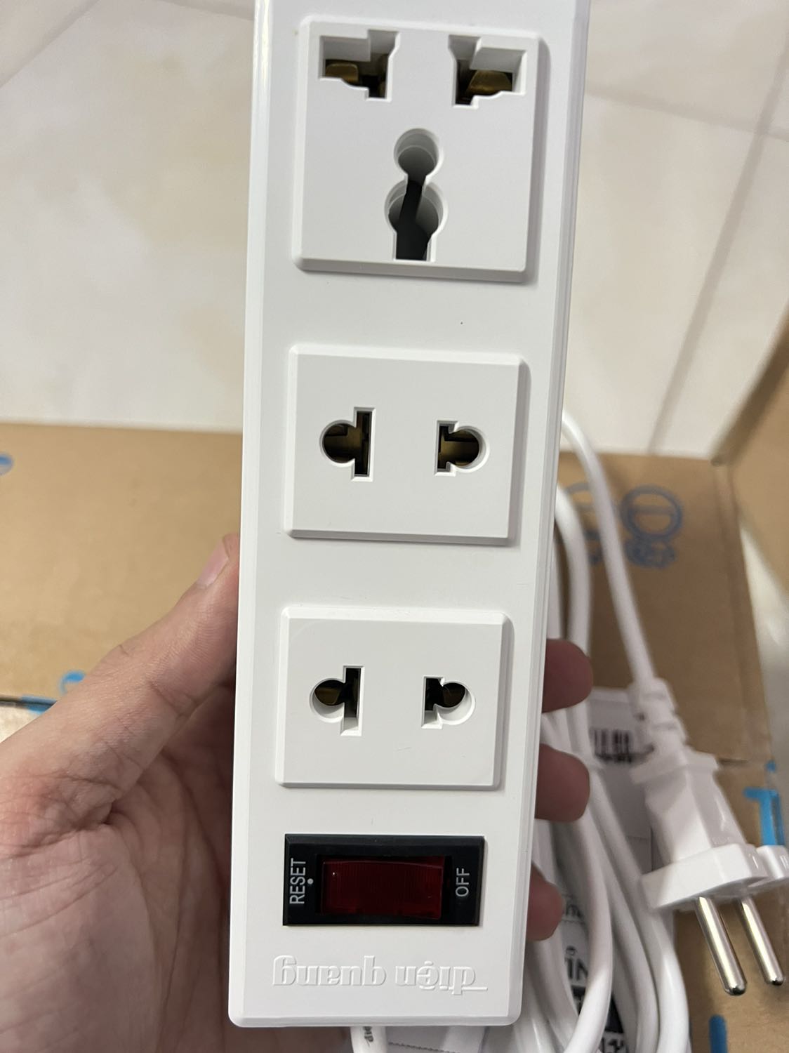 Tiki giao hàng nhanh, sản phẩm còn mới và nguyên vẹn.
Hài lòng về chất lượng dịch vụ của Tiki