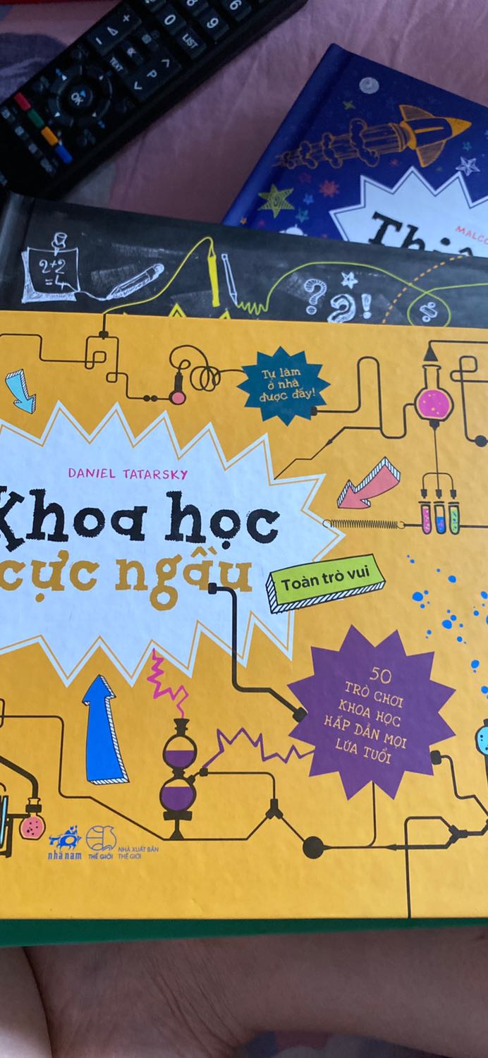 Sách hay, giao nhạnh. Đọc vui, dễ hiểu. Nhiều kiến thức bổ ích, bé rất thích.