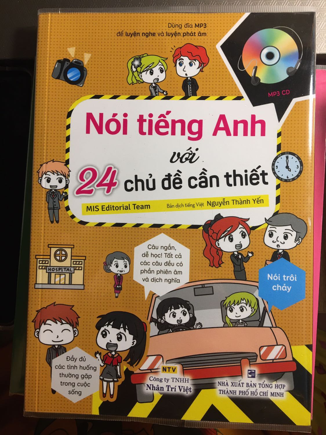 Một cuốn sách luyện nói ổn, chia từng chủ đề dễ nắm bắt với các tình huống thường gặp trong cuộc sống. Có thể tham khảo được cùng với những cuốn sách luyện nói và đàm thoại khác.
Sách mới, màu đẹp nên rất thích. Rất hài lòng.
