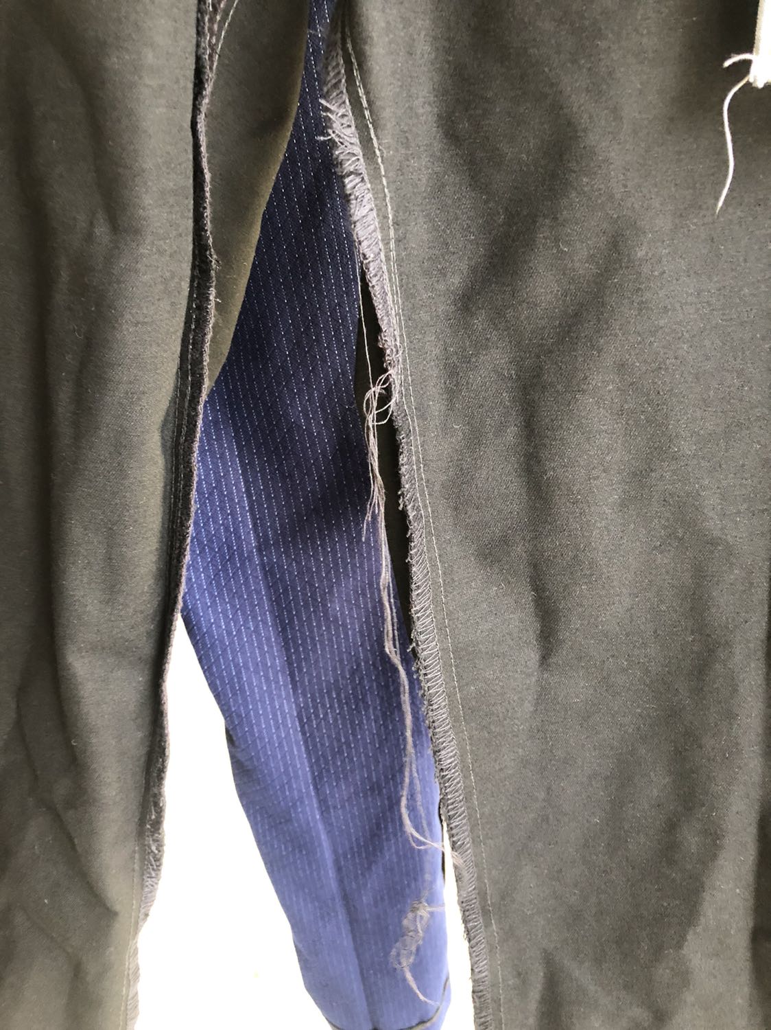 Mua về mới giặt lần đầu tiên.