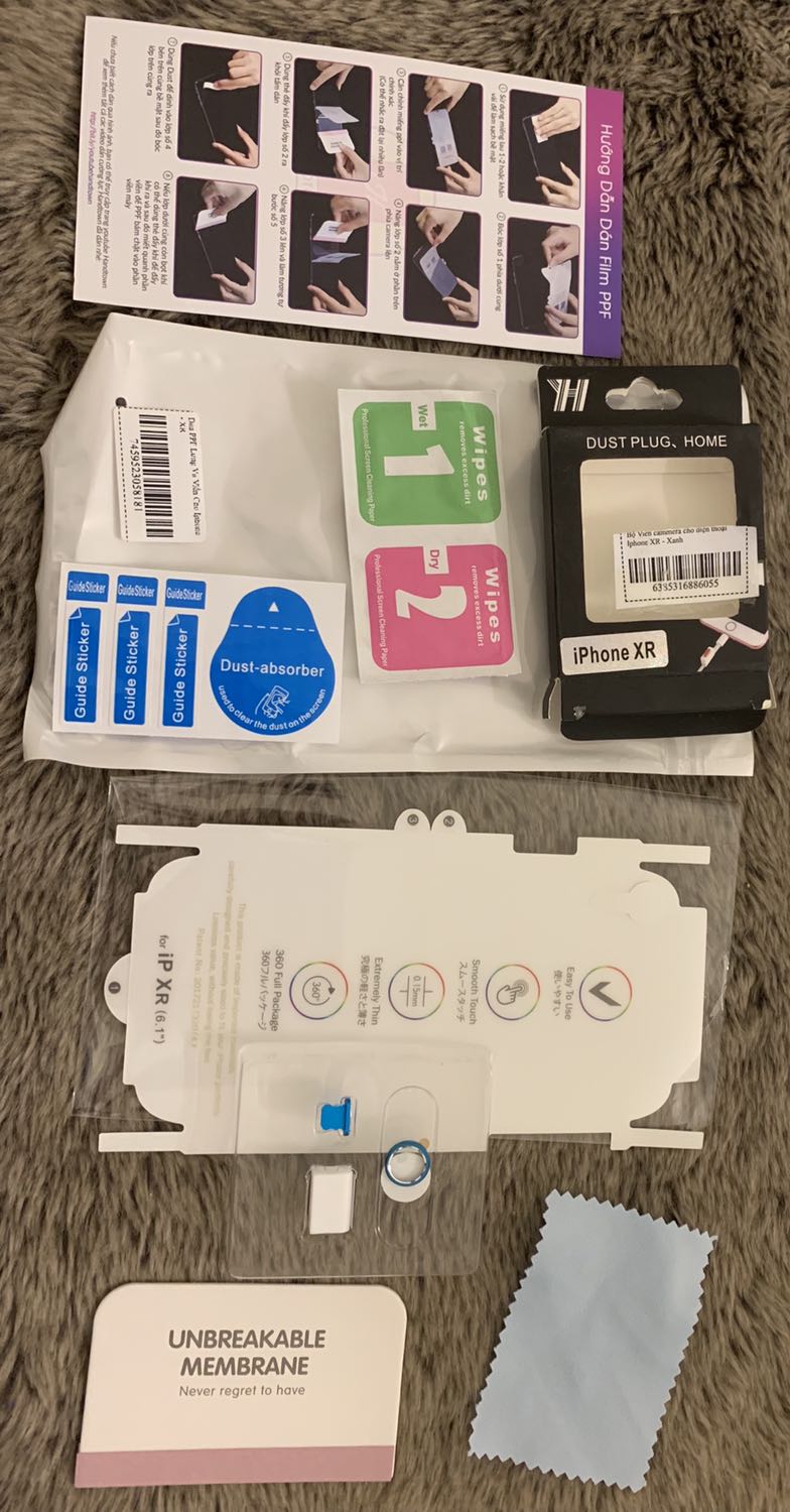 Mua mỗi ốp camera đc thêm nút chắn bụi cổng lightning và thu gọn dây tai nghe. Ốp camera sát, không bị xúc ra (mình bị rơi điện thoại mà vẫn không sao).