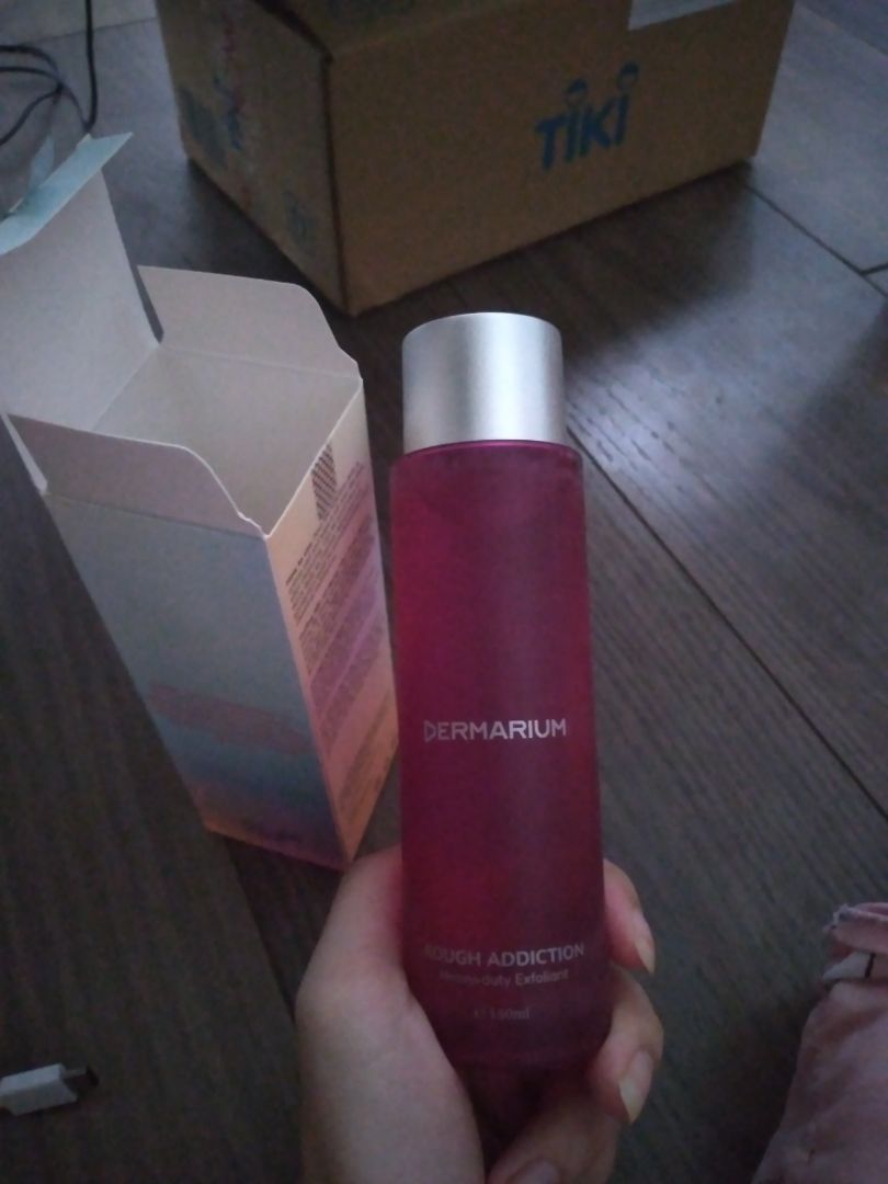 giao hàng nhanh, đóng gói tốt, chất lượng sản phẩm tốt, thích hợp cho da dầu mụn, giúp thông thoáng lỗ chân lông. giao hàng nhanh, đóng gói tốt, chất lượng sản phẩm tốt, thích hợp cho da dầu mụn, giúp thông thoáng lỗ chân lông.