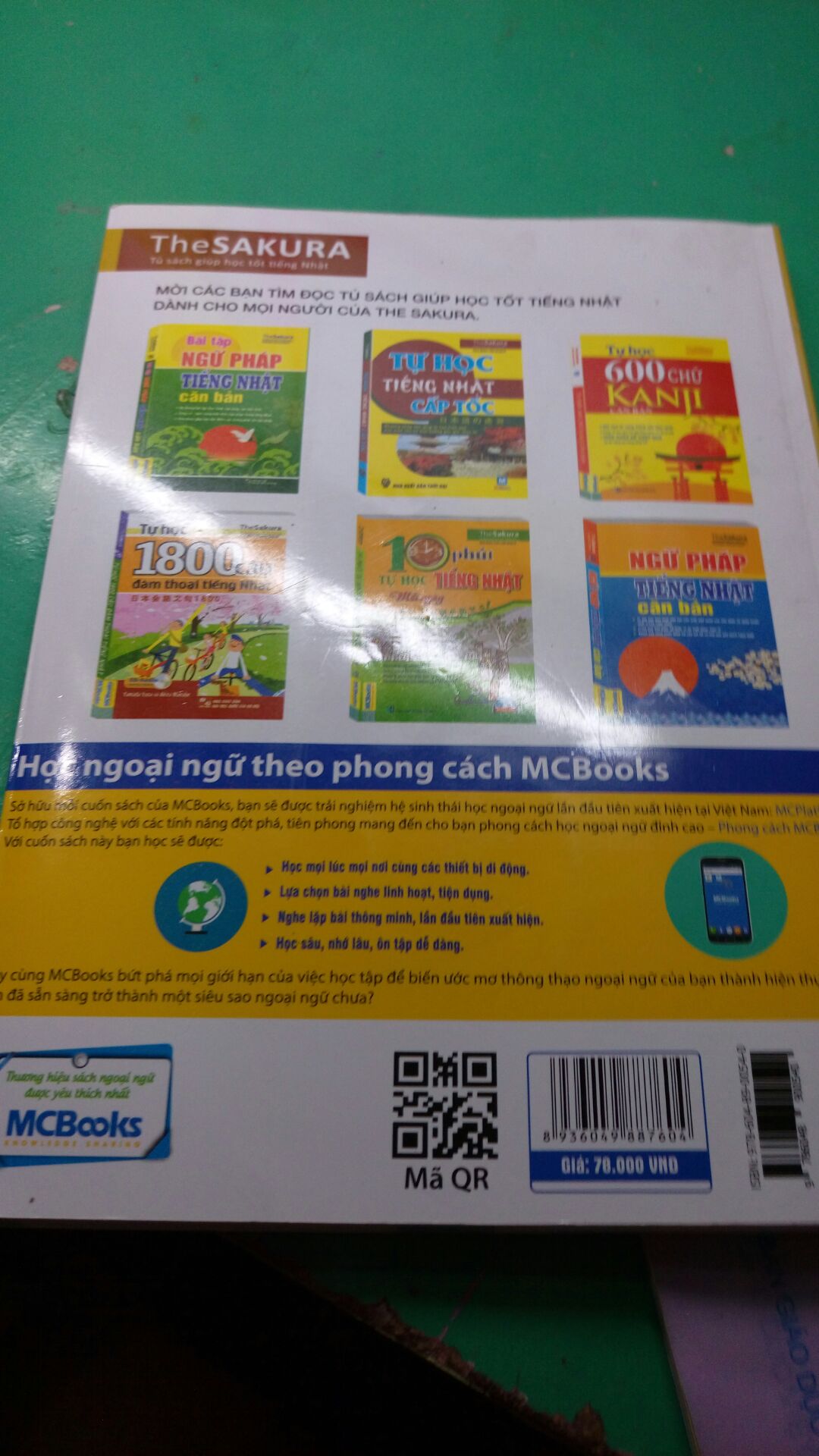 Tiki giao hàng nhanh, đóng gói kĩ lưỡng. Sách dạy chi tiết, hình minh họa đẹp. Tuy nhiên nội dung không được nhiều như mong muốn. Dùng cho những bạn mới học, chưa biết gì về tiếng nhật