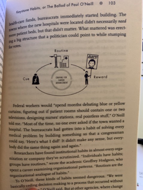 Mình sẽ đọc kỹ hơn để review về nội dung hen. 
Cảm ơn Fahasa.