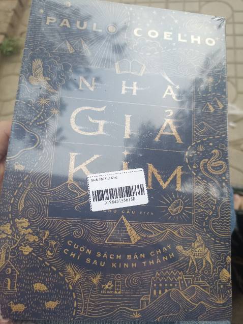 chữ rõ nét, sản phẩm bên ngoài không lỗi nhưng bên trong hình ảnh các nhân vật bị lỗi bẩn, rách
