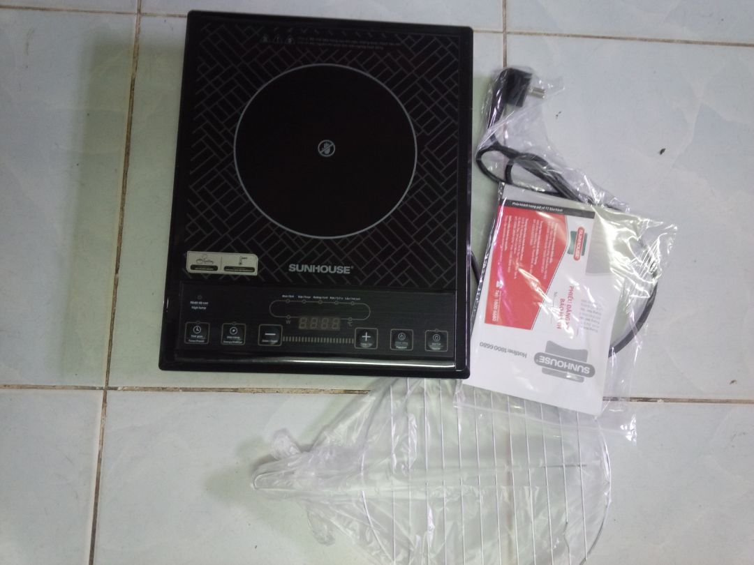 Bếp hồng ngoại Sunhouse hoạt động tốt , sinh nhiệt và giải nhiệt nhanh , bếp không gây tiếng ồn khi đang được sử dụng , nhiều chức năng hữu ích giúp người dùng thuận tiện  trong việc nấu nướng . Hàng giao nhanh , đóng gói bao bì rất kỹ . Cám ơn shop và TIKI . Bếp hồng ngoại Sunhouse hoạt động tốt , sinh nhiệt và giải nhiệt nhanh , bếp không gây tiếng ồn khi đang được sử dụng , nhiều chức năng hữu ích giúp người dùng thuận tiện  trong việc nấu nướng . Hàng giao nhanh , đóng gói bao bì rất kỹ . Cám ơn shop và TIKI .
