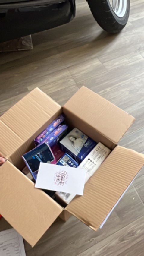 Khử mùi tốt, hút ẩm hơi tốt, chê duy nhất bao bì khá dày ko cần thiết, ko thân thiện môi trường