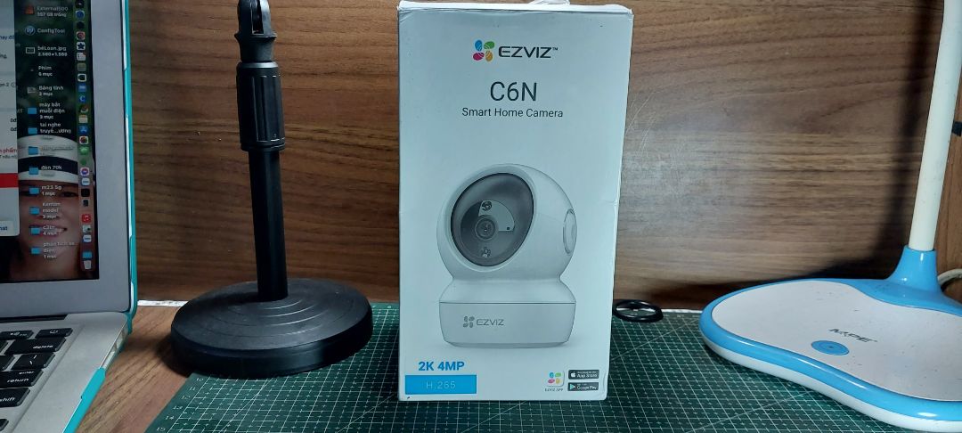 những mẫu đời sau này được nâng cấp cái loa , nghe báo phê luôn , mặc dù mic thu xa hơi rè tí nhưng vẫn là sản phẩm đáng lựa chọn , mặc dù dạo này hãng Ezviz có phần tăng giá , nhưng bù lại ổn định và ngon , hơn các hãng camera khác