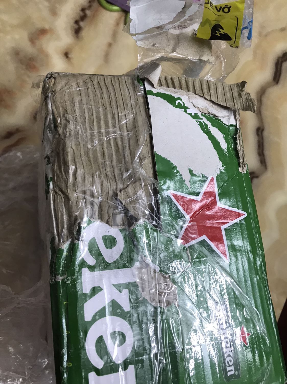 Đùa chứ mua bn đơn của tiki, mà đơn này thực sự làm mình thất vọng, đặt hàng thì gần nửa tháng mới nhận dc, tính huỷ mà k huỷ dc, vỉ đang vc mới biết từ Hcm ra Hn. Xong nhận thùng bia nhìn chán luôn. Sx từ t5/21 nhưng đáng nói là thùng bia đã bị khui ra, rồi đóng dán lại, xong còn nhét 1 *** cũ mẫu cũ vào, *** thì vc bị va đập phồng bẹp các kiểu. Đang xem k thấy có chỗ nào ghi trả hàng chứ k cg trả luôn. Cuối tháng còn rước bực, chứ mai mùng 1 chắc muốn điên quá