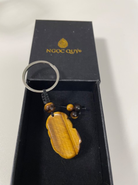 Hàng đẹp đúng như hình trên shop, nét khắc OK. Sẽ ủng hộ shop các lần sau khi có nhu cầu mua sắm tiếp.