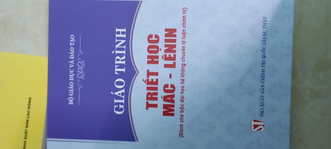 Sách đẹp giao hàng hơi lâu 1 xíu