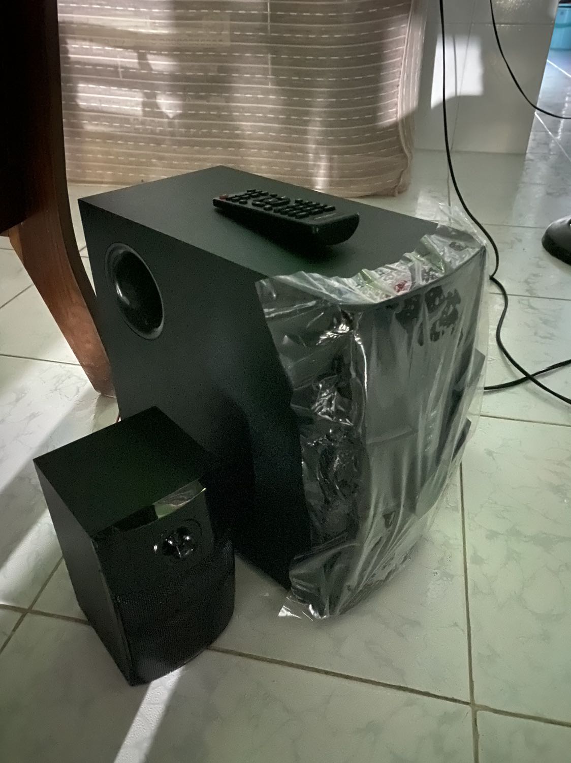 Chất lượng sản phẩm tuyệt vời, loa nghe hay bass đập rất căng, đóng gói đẹp và chắc chắn, rất đáng tiền.