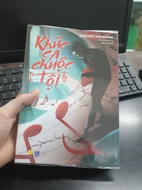 Cảm nhận ở 30 trang đầu là sách hay, văn phong dễ đọc, tình tiết lôi cuốn