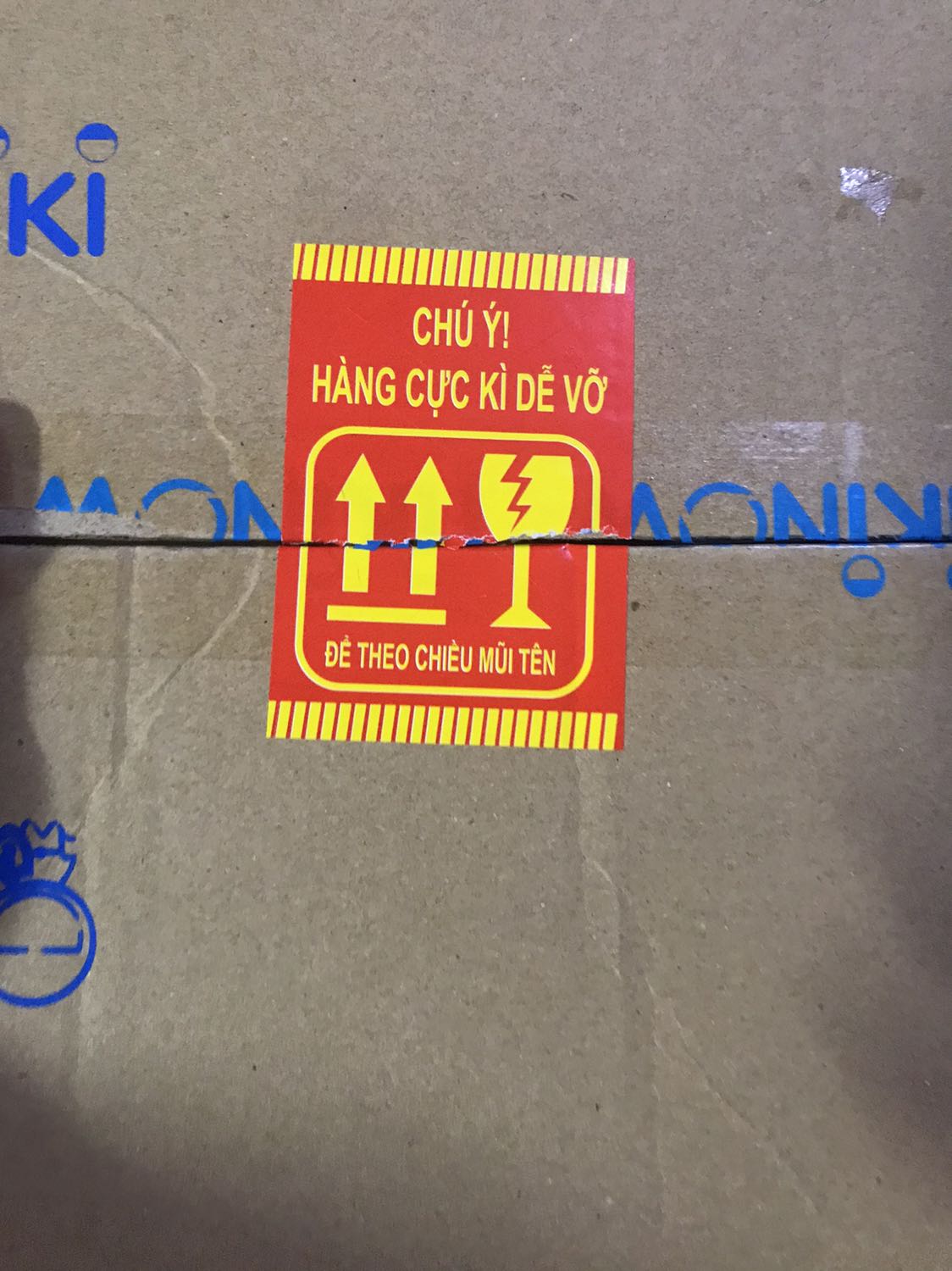 Giao hàng nhanh chóng, hàng được đóng gói cẩn thận, yên tâm khi mua tiki. chất lượng có mã QR để check sản phẩm