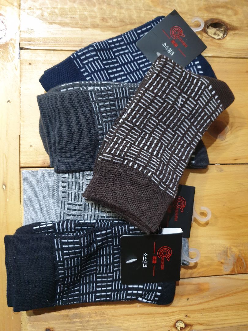 Hàng ok nha, đóng gói cẩn thận , giao hàng hơi lâu một tí, nói chung hài lòng nha shop ?