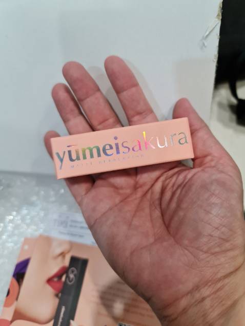 Đóng gói giao hàng chuyên nghiệp đúng giờ. Bao bì rất sang so với giá