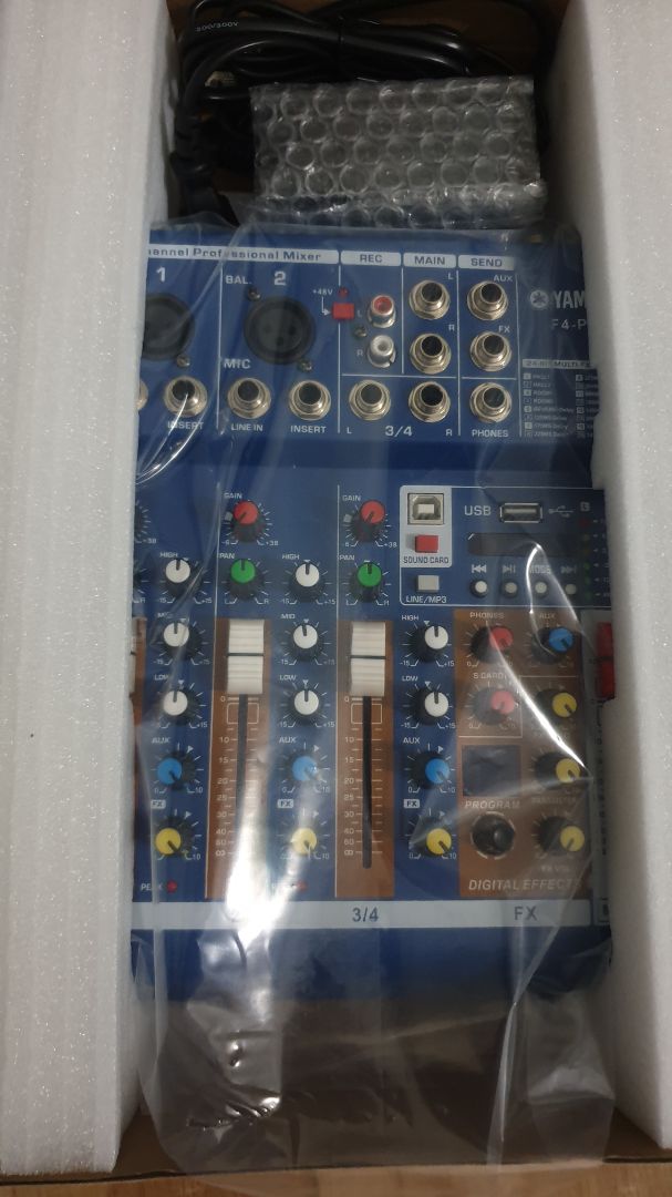 Shop giao hàng nhanh đóng gói cẩn thận sản phẩm đúng như hình mô tả