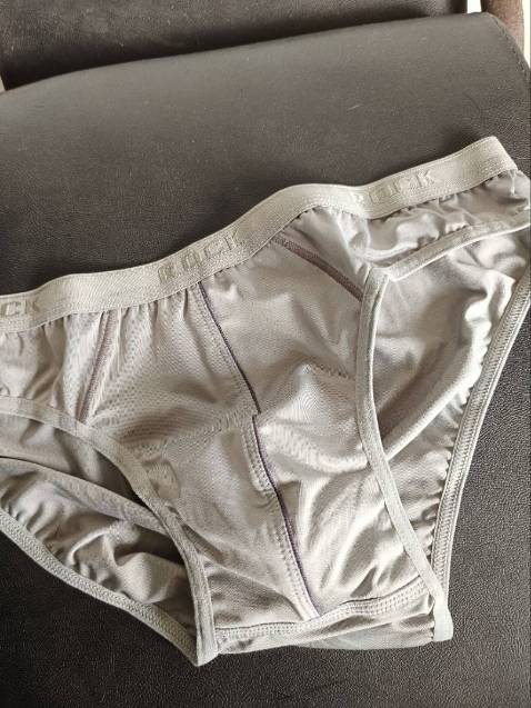 Hàng tốt,chất vải sờ rất thích. Mặc lên thoải mái. Rất nên mua nhé mọi ng. Hàng tốt,chất vải sờ rất thích. Mặc lên thoải mái. Rất nên mua nhé mọi ng.