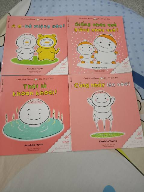 Shop đóng gói sơ sài, không có bọc chống shock . Cũng may sáchi nguyên vẹn.